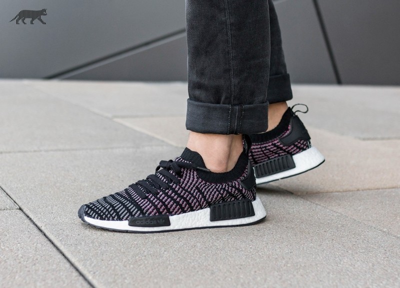 Nmd r1 stlt shop pk black and white